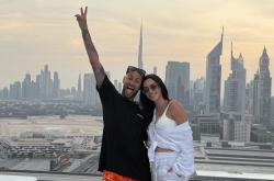 亚博体育-包含内马尔回归赛场，回归赛场首场状态亮眼，日本队观众沸腾！的词条