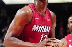 YABO- 湖勇大战双加时詹姆斯绝杀勇士新闻 