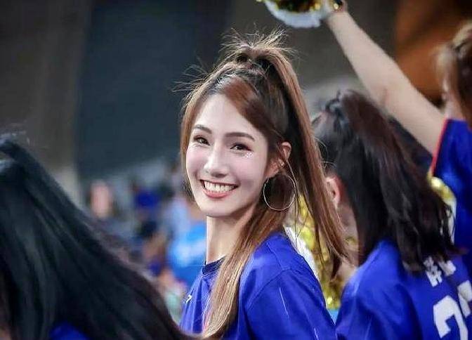 公牛不断突破！，莎拉波娃连续十场比赛得分超过领先优势明显引发球迷热议的简单介绍